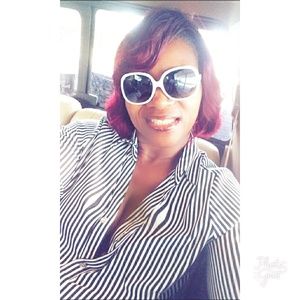 Meet your Posher, April